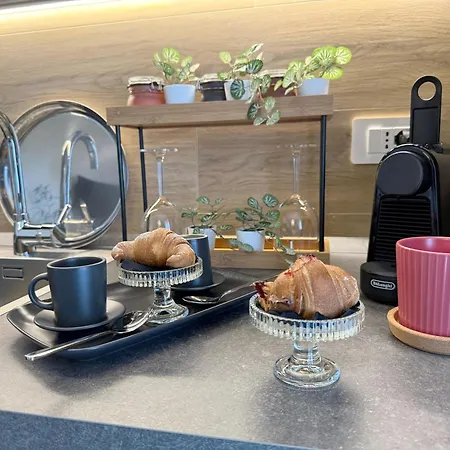 Bilocale In Centro Con Garage