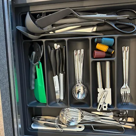 Con Garage A Due Passi Dal Centro *