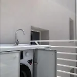 Con Garage A Due Passi Dal Centro Apartment *